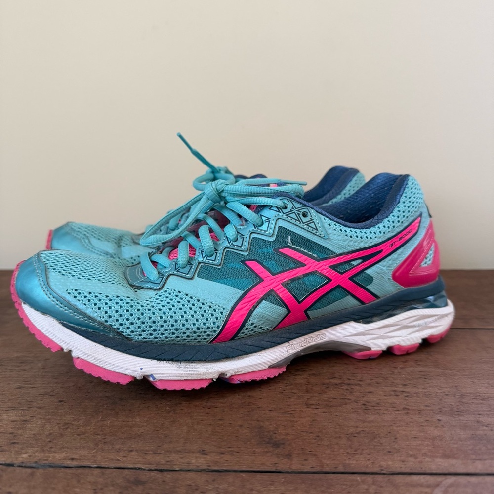 ASICS GT 2000 Women's Running Shoes - Aqua and Pink Size 8